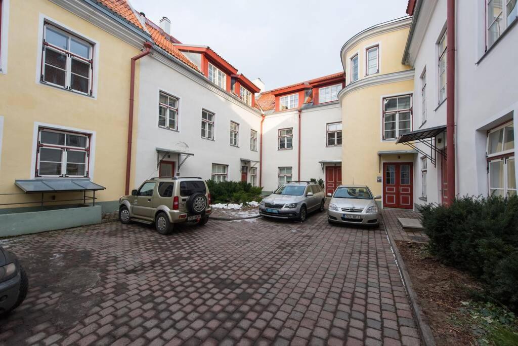 Tallinn City Apartments - Luxury 3 Bedroom, Sauna, Views Exterior foto