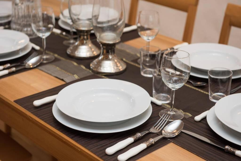 Tallinn City Apartments - Luxury 3 Bedroom, Sauna, Views Exterior foto
